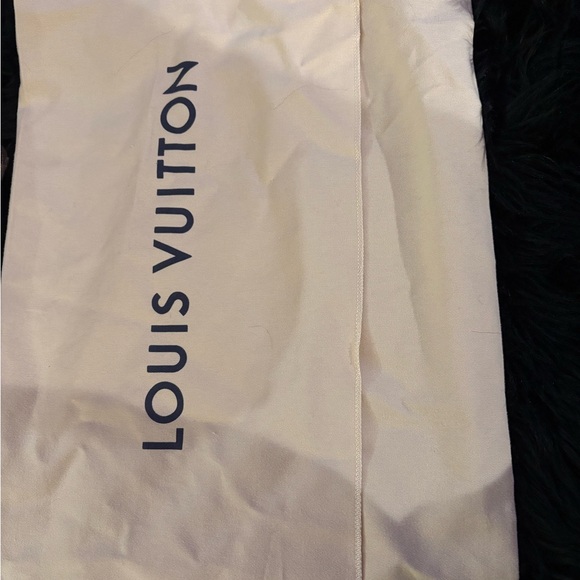 Louis Vuitton Brown Checkered Tote - Picture 14 of 15